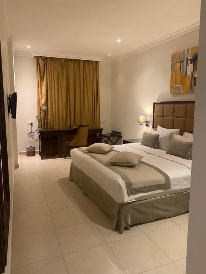 Corp Executive Hotel Doha Suites Exterior foto