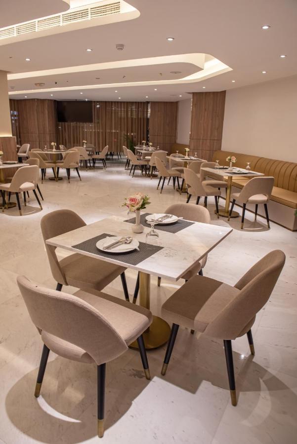 Corp Executive Hotel Doha Suites Exterior foto