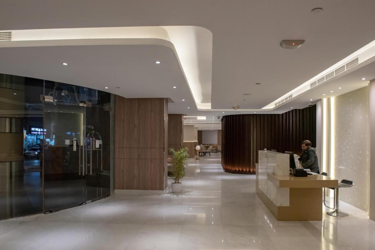Corp Executive Hotel Doha Suites Exterior foto