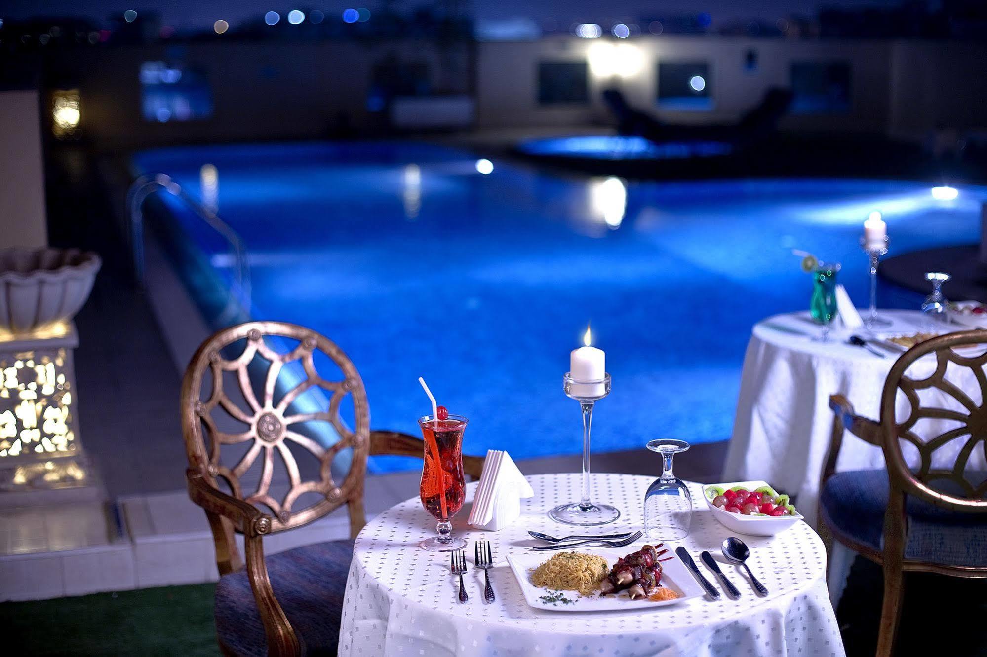 Corp Executive Hotel Doha Suites Exterior foto